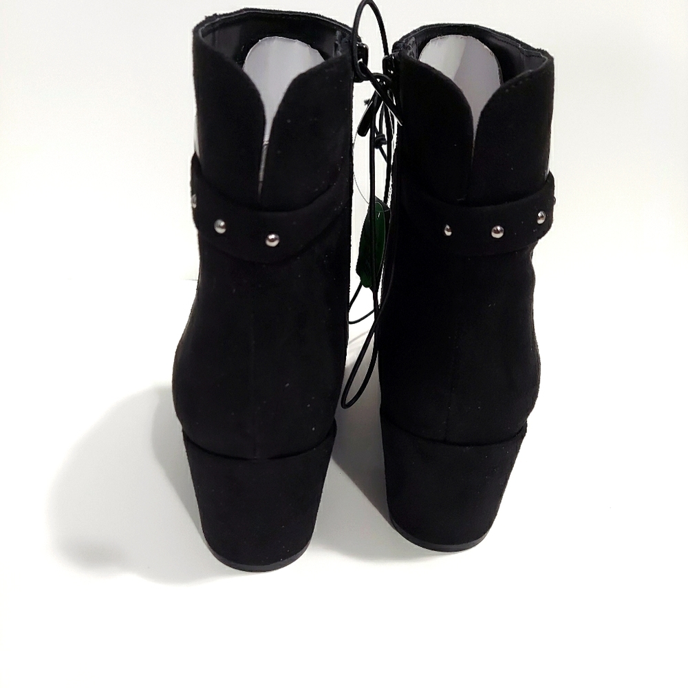 NWT East 5th Eastview Booties Block Heel Size 10W - Picture 3 of 6